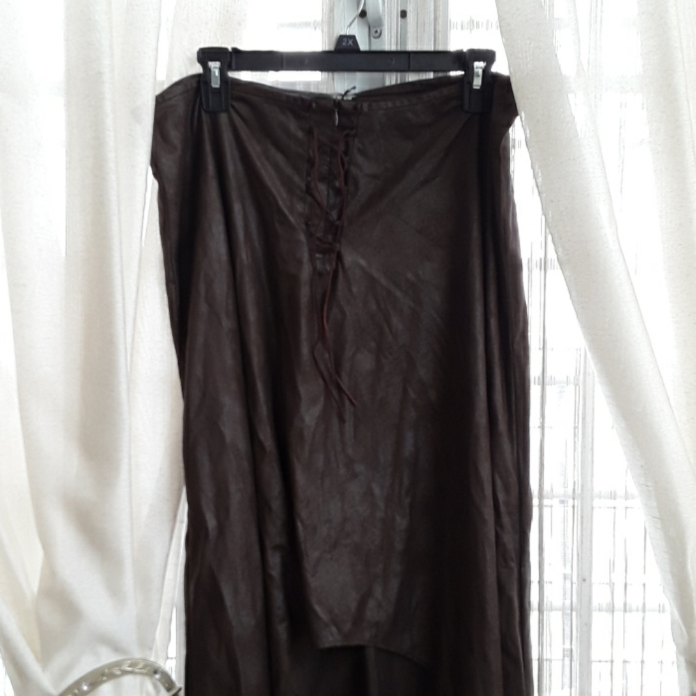 Cindy Bapdt skirt